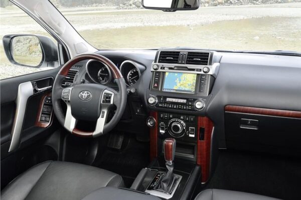 TOYOTA PRADO AUT - Imagen 3